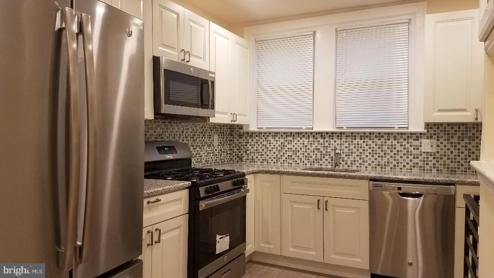 7456 Beverly Road Philadelphia, PA 19138 - Photo 8 of 22 Gallery Image 8