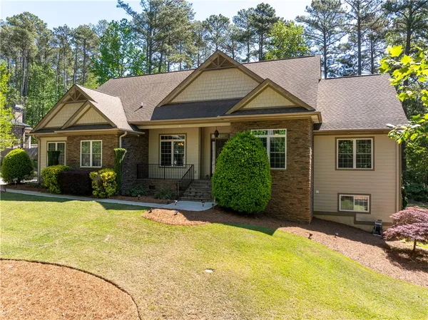 $874,500 | 915 Shadow Oaks Drive, Seneca, SC 29672