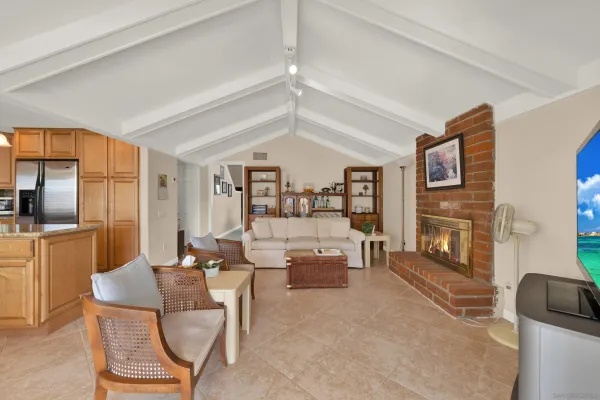 $1,395,000 | 12475 Floresta Way, San Diego, CA 92128