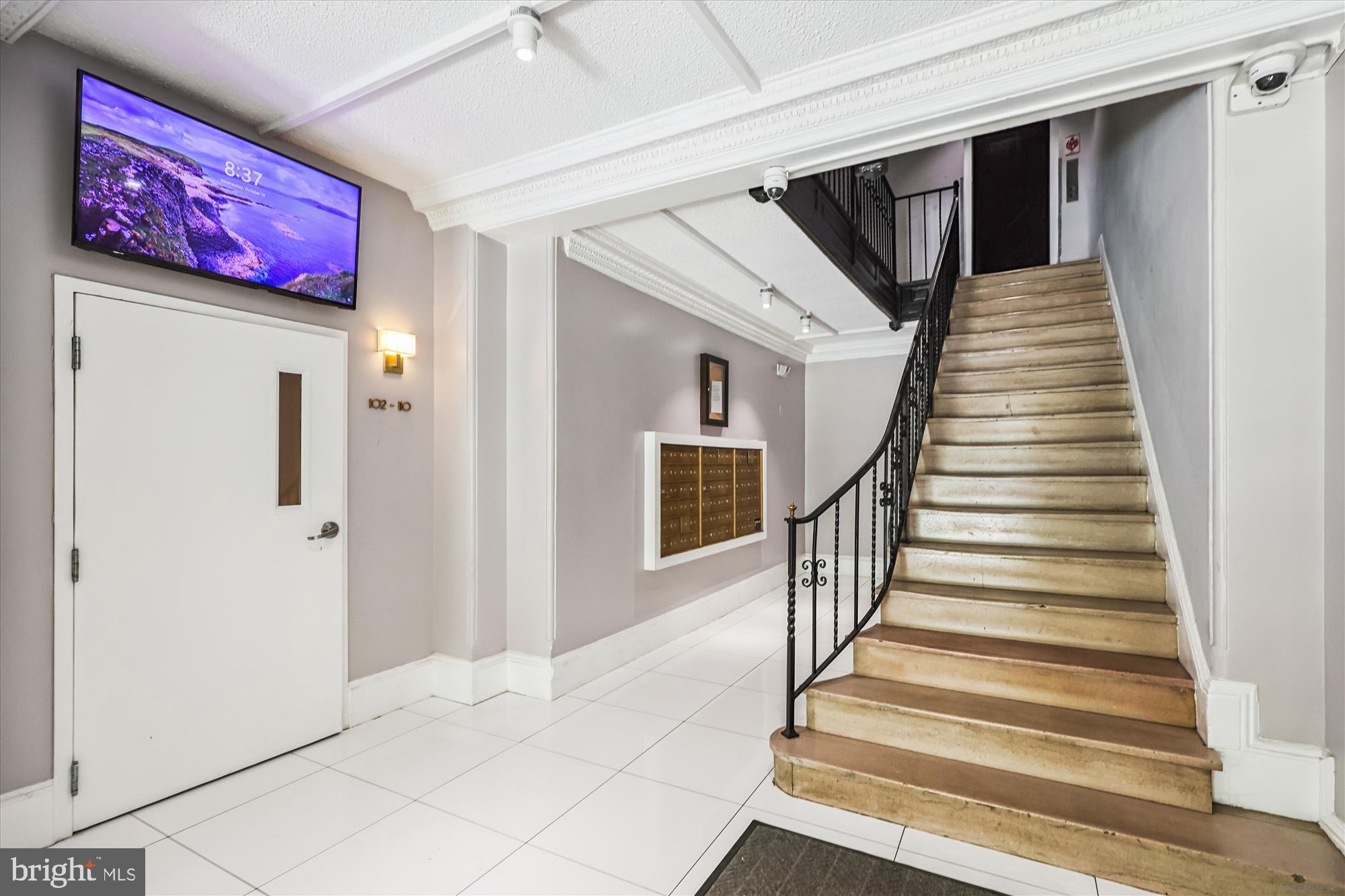 1401 Columbia Road Northwest, Unit 209 Washington, DC 20009 - Photo 30 of 34 a view of entryway