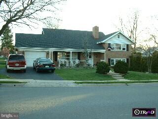 528 Snyder Road West Lawn, PA 19609 - Photo 2 of 3 Gallery Image 2