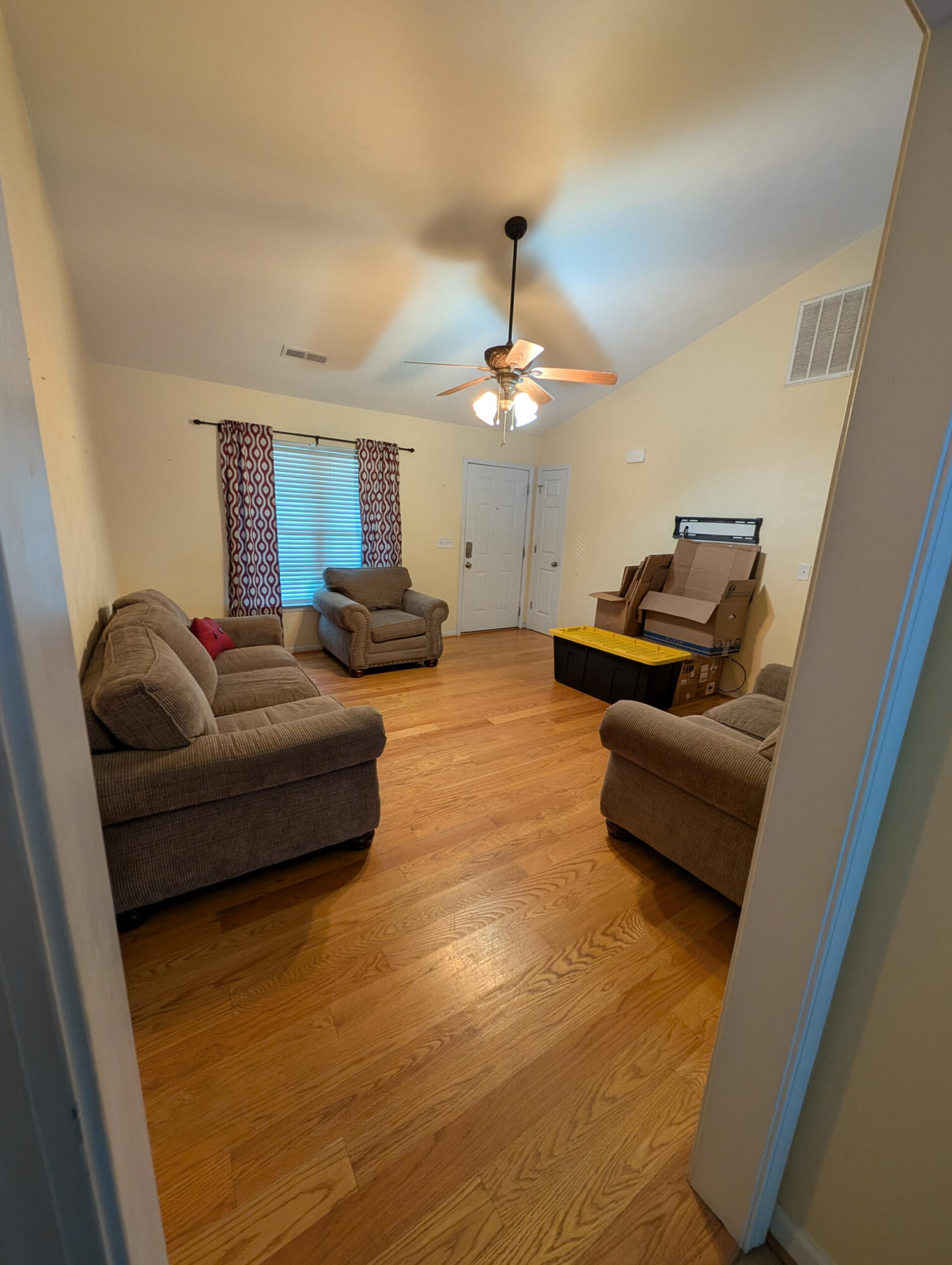 1126 Gearhart Road Southeast Roanoke, VA 24014 - Photo 2 of 13 a living room with furniture and a ceiling fan