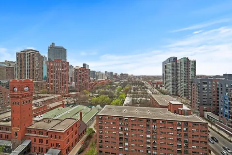 a picture of city view