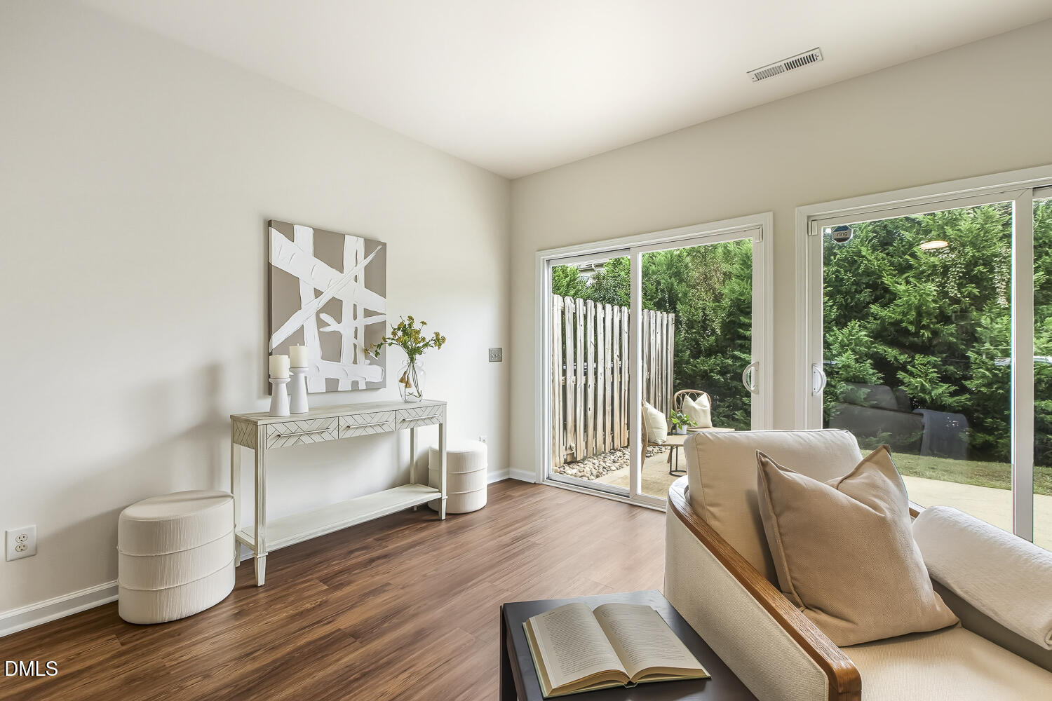 8143 Rhiannon Road Raleigh, NC 27613 - Photo 5 of 17 016