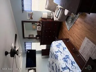 a bed room with a bed