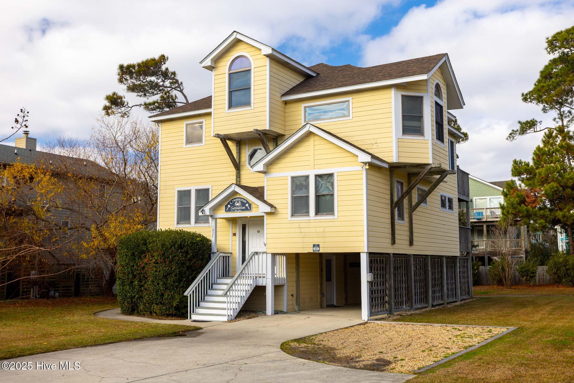 1037 Hampton Street Corolla, NC 27927 - Photo 1 of 39 Main photo