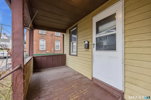 $1,900 | 94 Liberty Street, Middletown, CT 06457