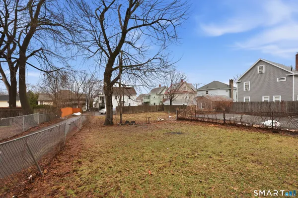 $1,900 | 94 Liberty Street, Middletown, CT 06457