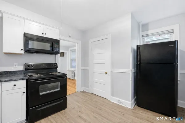 $1,900 | 94 Liberty Street, Middletown, CT 06457