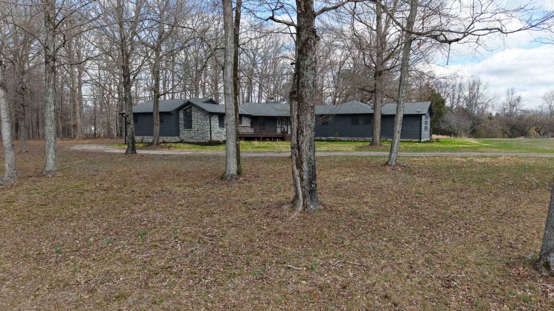 1021 Liberty Road Charlotte, TN 37036 - Photo 34 of 42