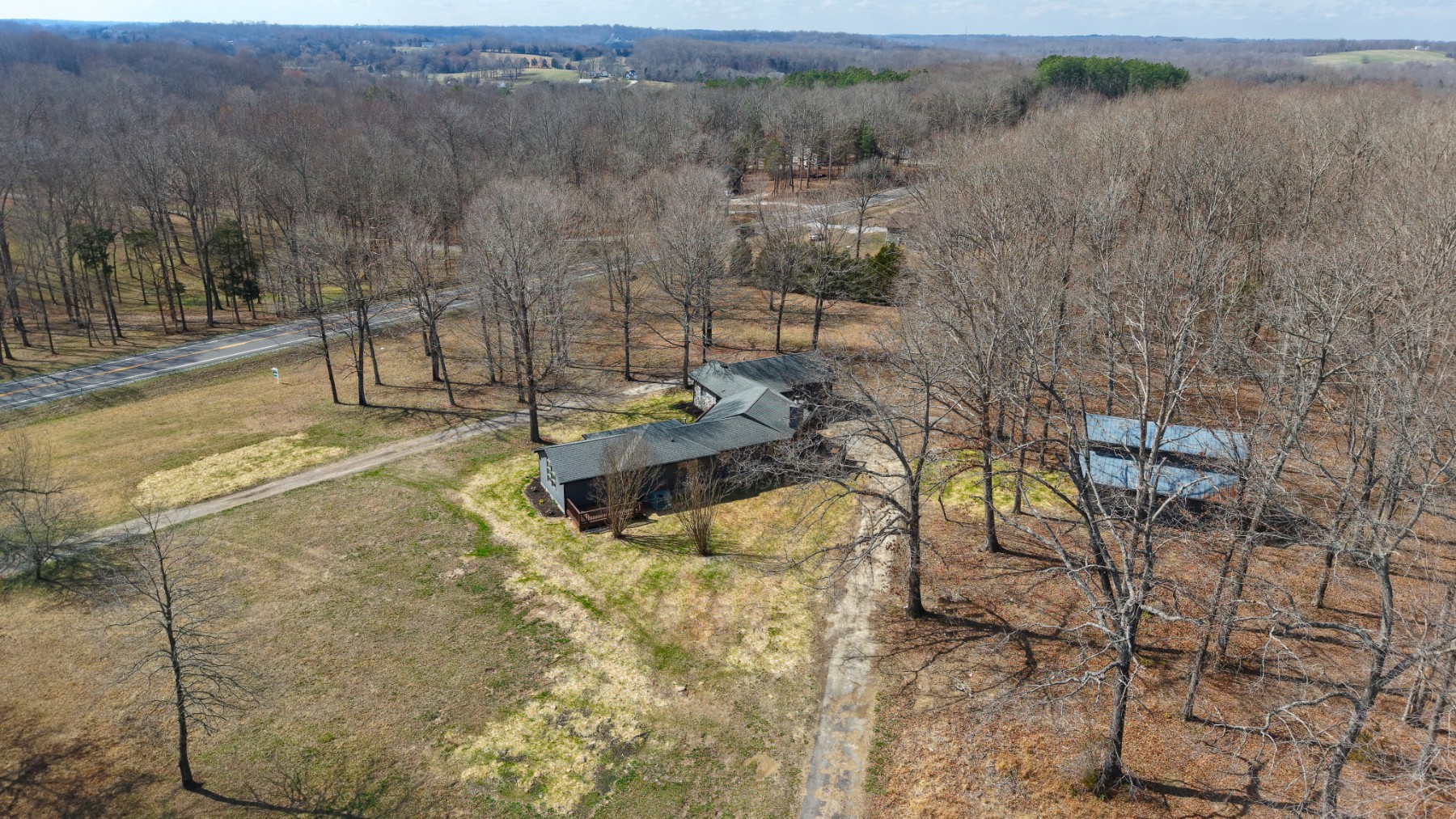 1021 Liberty Road Charlotte, TN 37036 - Photo 36 of 42