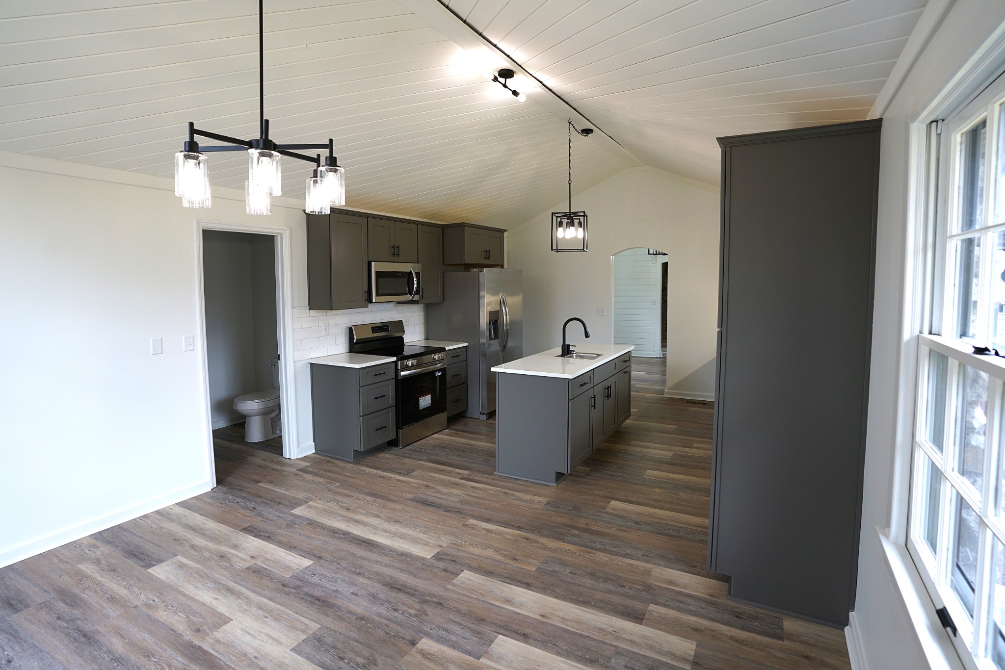 1021 Liberty Road Charlotte, TN 37036 - Photo 5 of 42