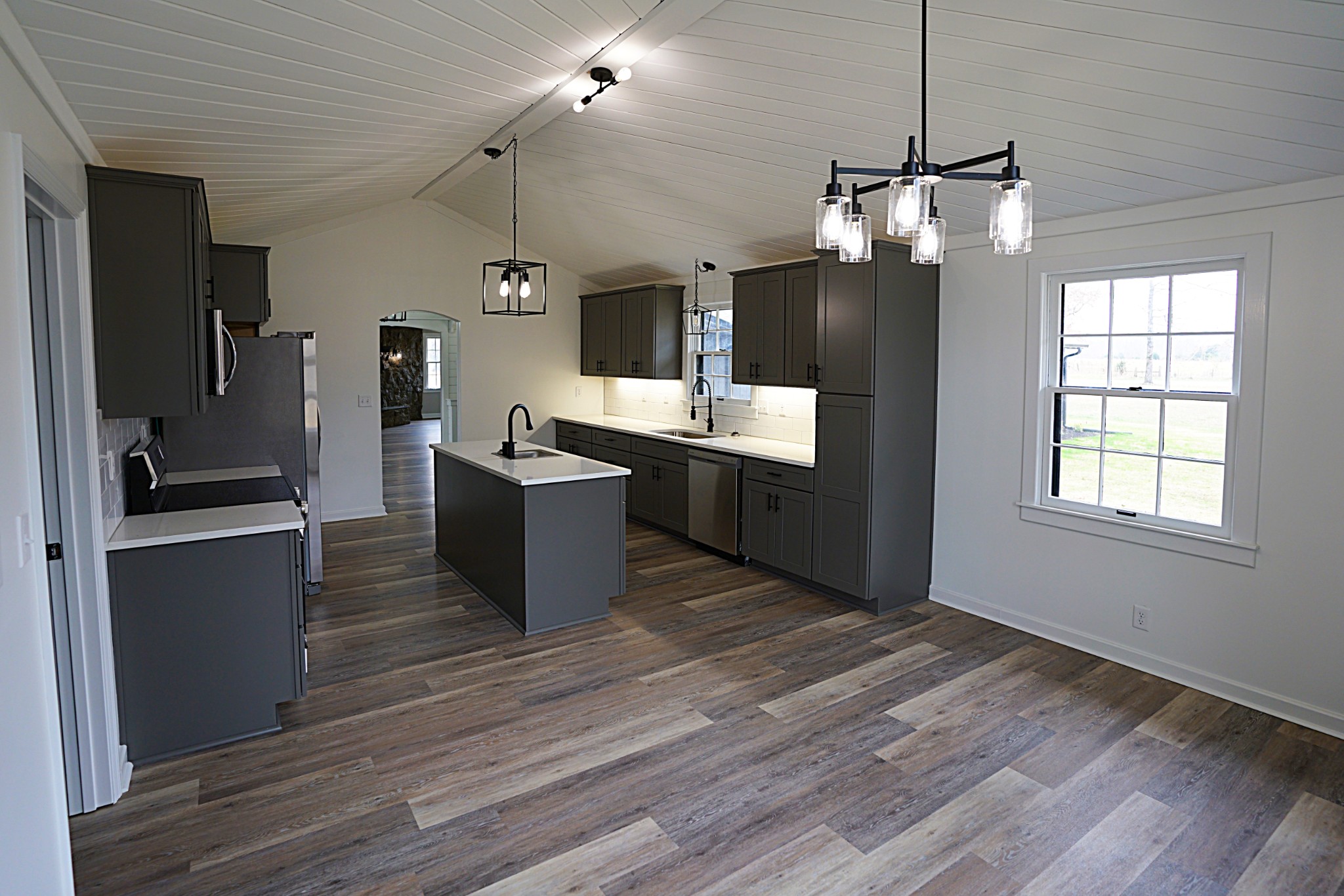 1021 Liberty Road Charlotte, TN 37036 - Photo 6 of 42