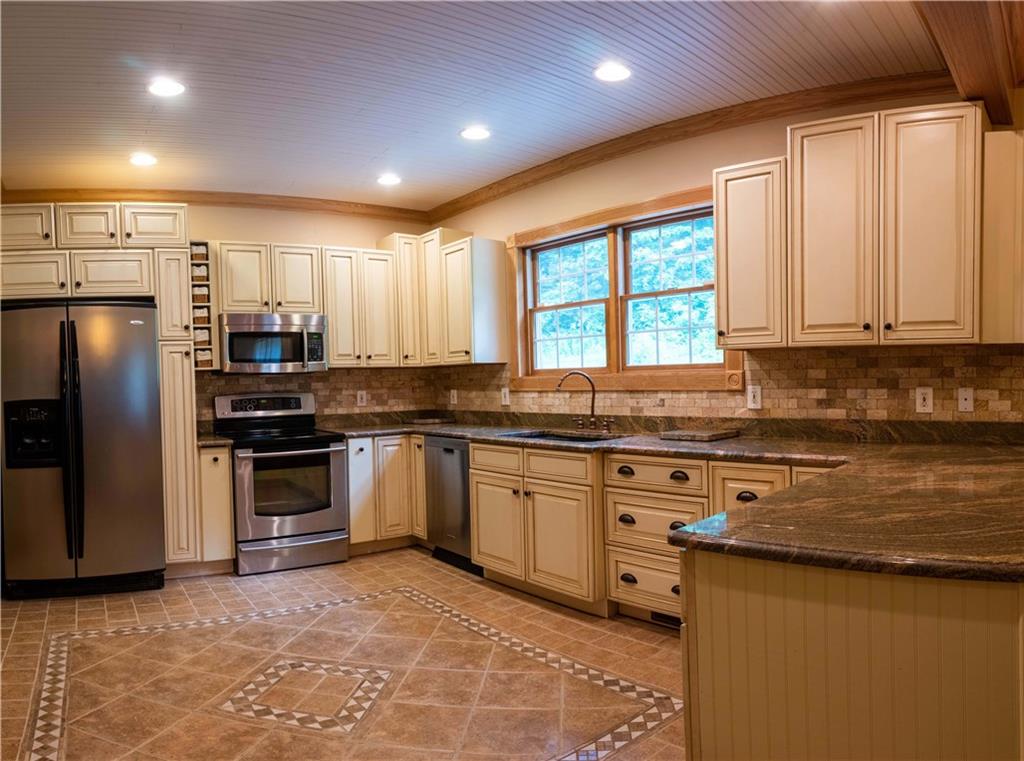 272 Cannelton Road Darlington, PA 16115 - Photo 2 of 25 Gallery Image 2