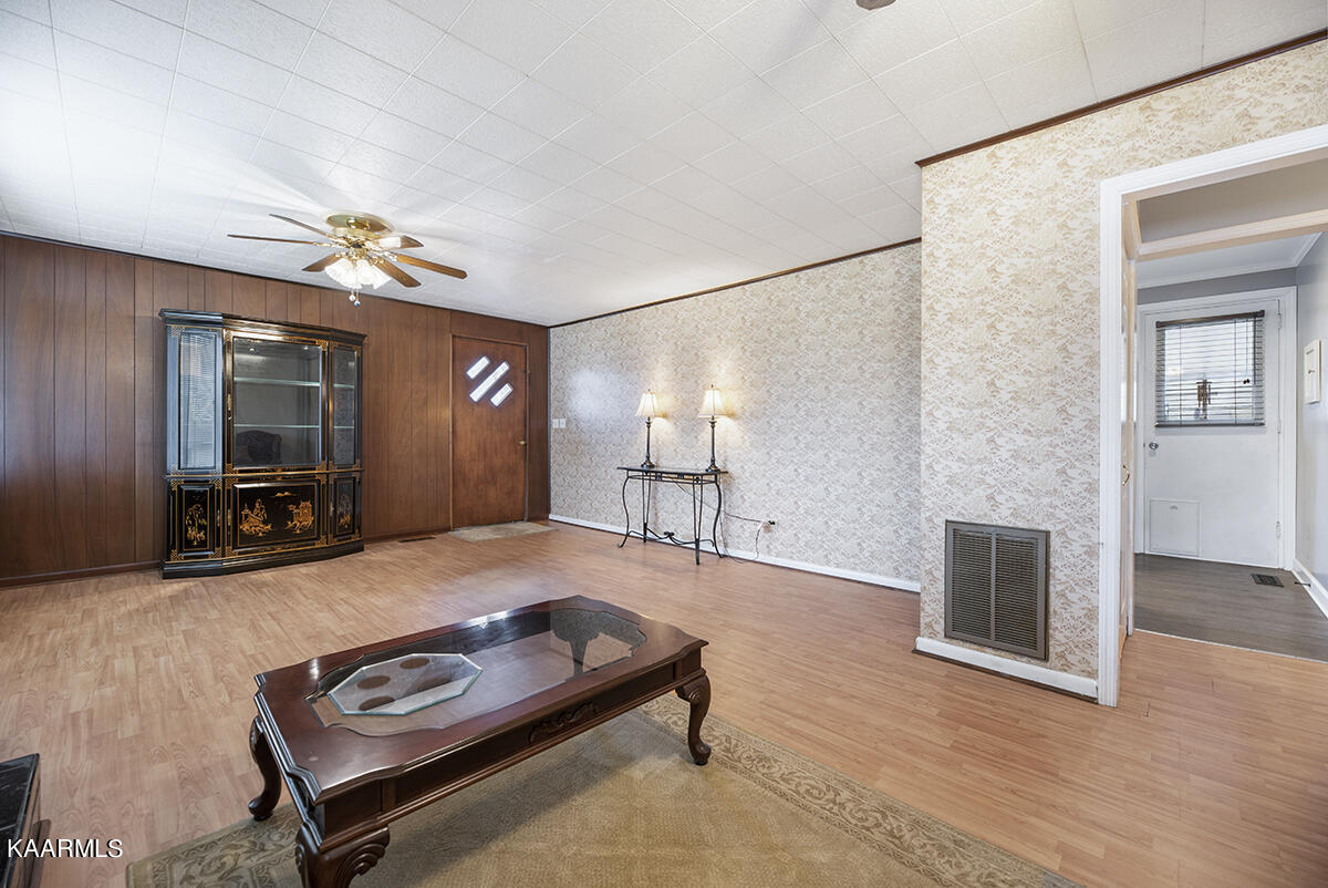 142 Manhattan Avenue Oak Ridge, TN 37830 - Photo 8 of 30 DSC_1456