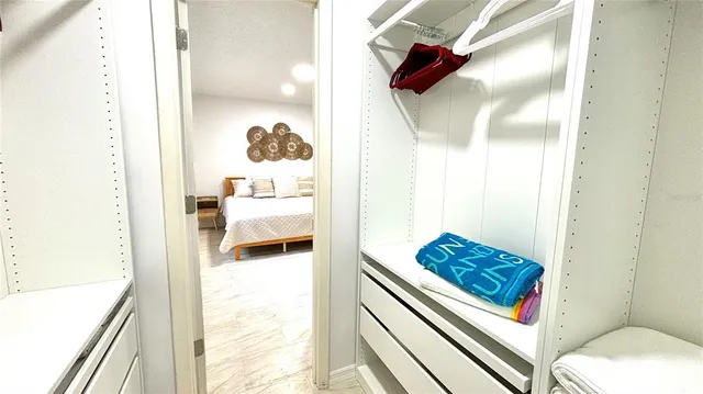 $3,600 | 2431 Loma Linda Street, Sarasota, FL 34239