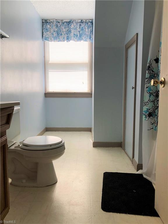 460 Martin Farm Road Madison, NC 27025 - Photo 14 of 20 Gallery Image 14