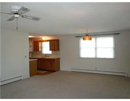 2 Pocono Road Narragansett, RI 02882 - Photo 5 of 9 Living Room.