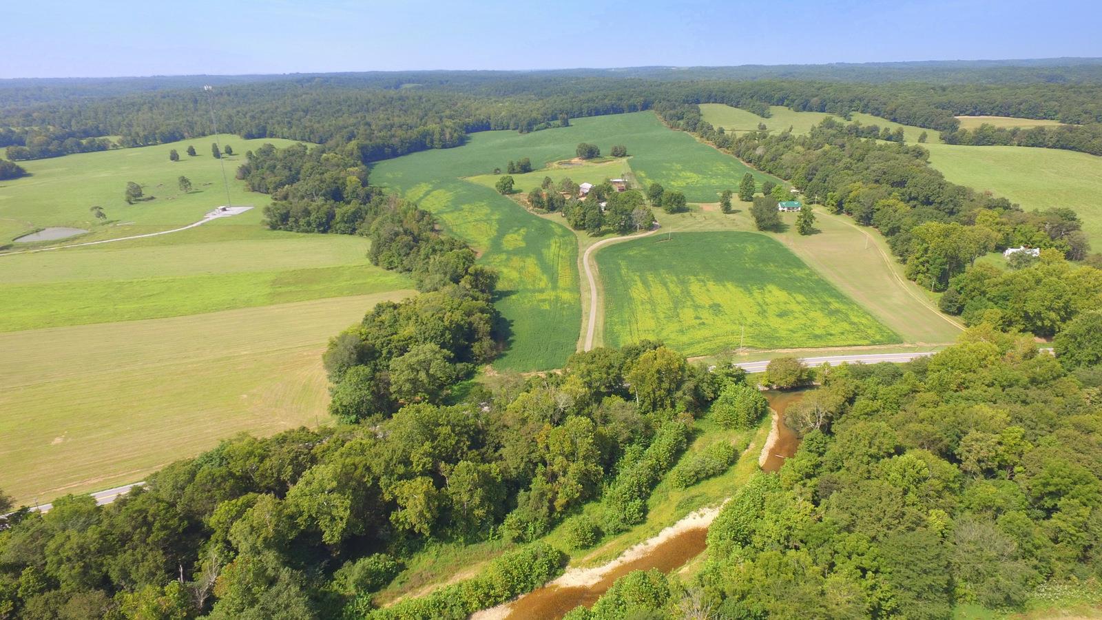 3305 Yellow Creek Road Dickson, TN 37055 - Photo 4 of 30 Gallery Image 4