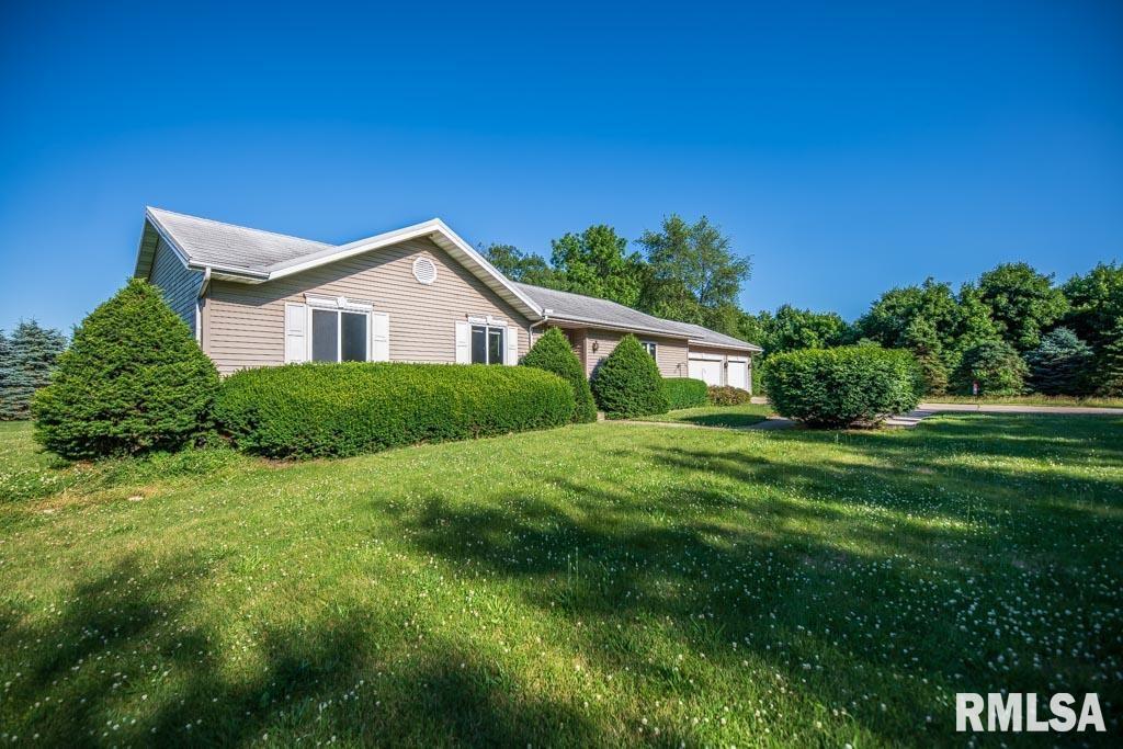 12630 Schleder Road Pekin, IL 61554 - Photo 2 of 40