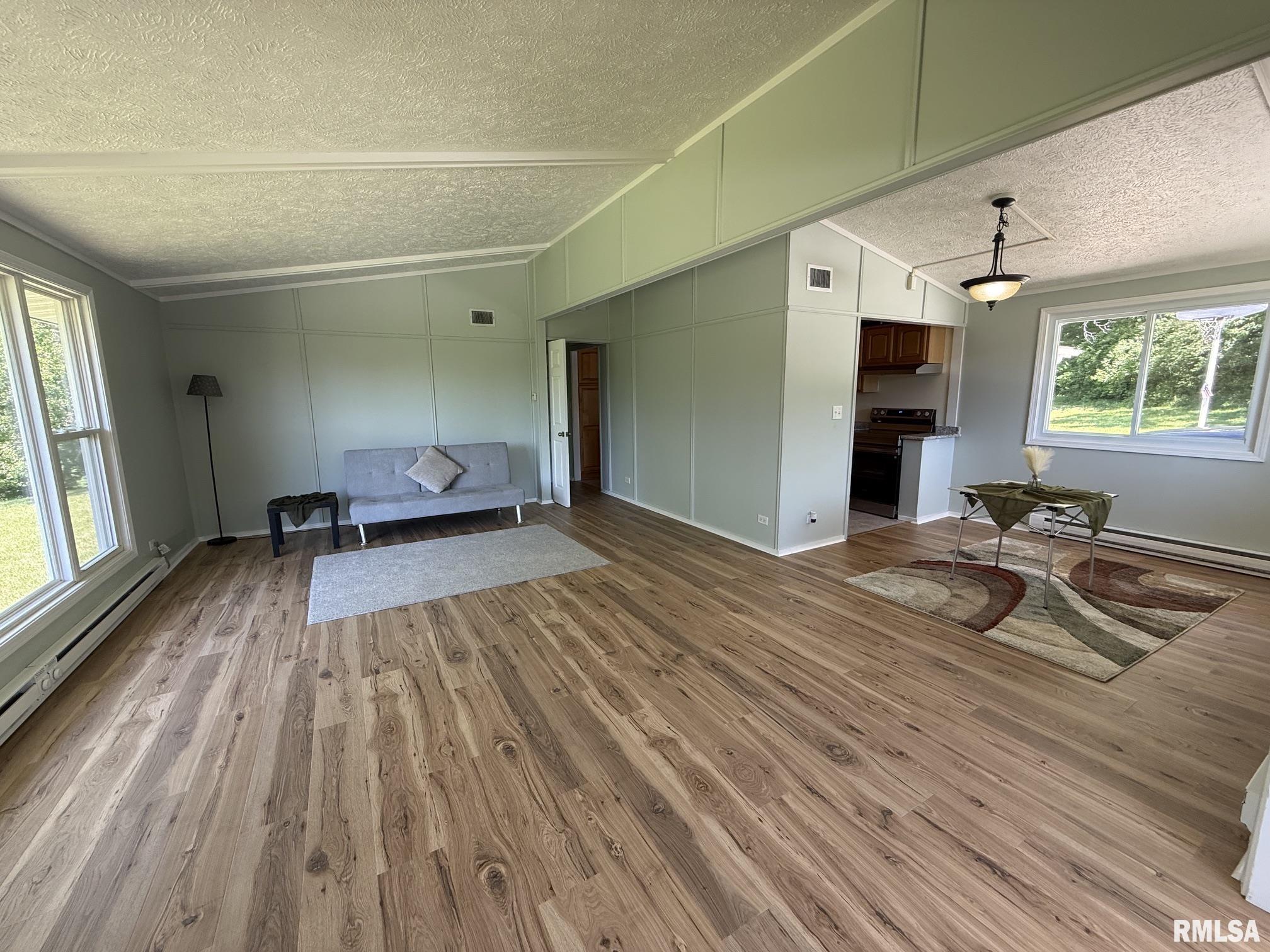 17279 River View Road Petersburg, IL 62675 - Photo 4 of 52