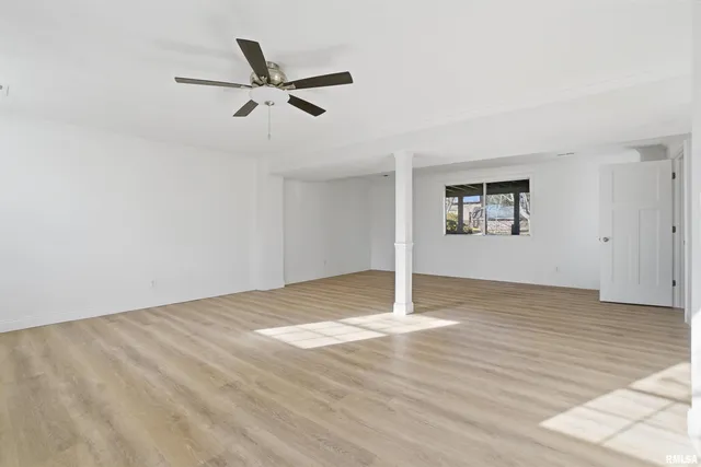 $229,000 | 3319 West Brookside Drive, Peoria, IL 61615