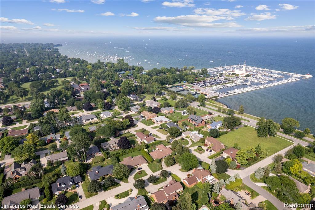84 Vernier Road Grosse Pointe, MI 48236 - Photo 16 of 16