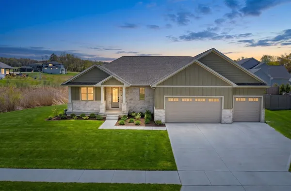 $849,900 | 4609 Terra View Trail, De Pere, WI 54115