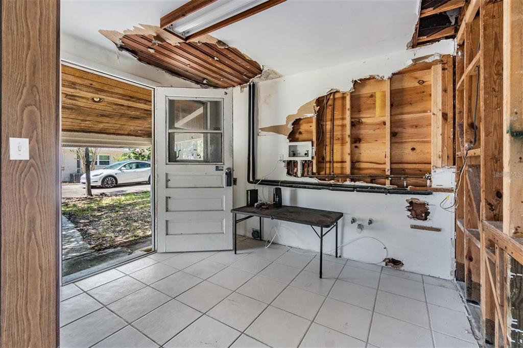 2620 Trent Road Palm Harbor, FL 34684 - Photo 2 of 21