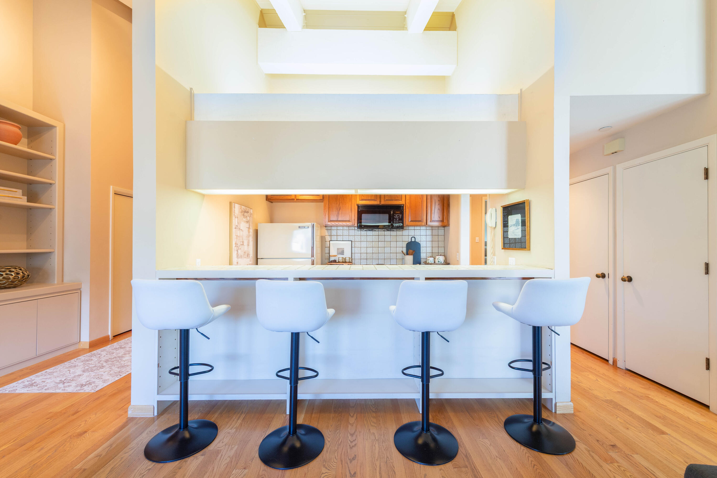 235 Spur Lane, Unit 606 Ketchum, ID 83340 - Photo 6 of 21 Kitchen- counter seating