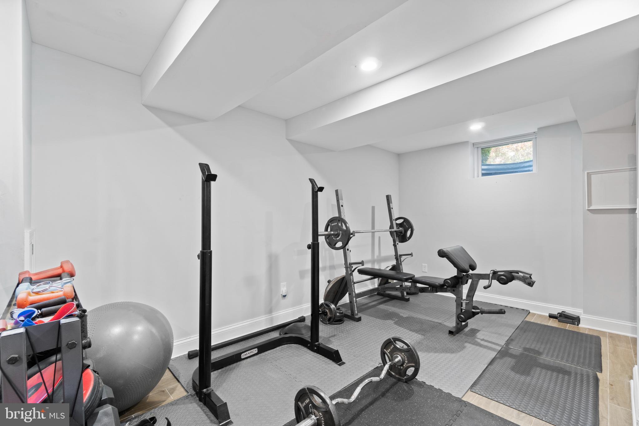 9307 Raintree Road Burke, VA 22015 - Photo 24 of 37 Gallery Image 24