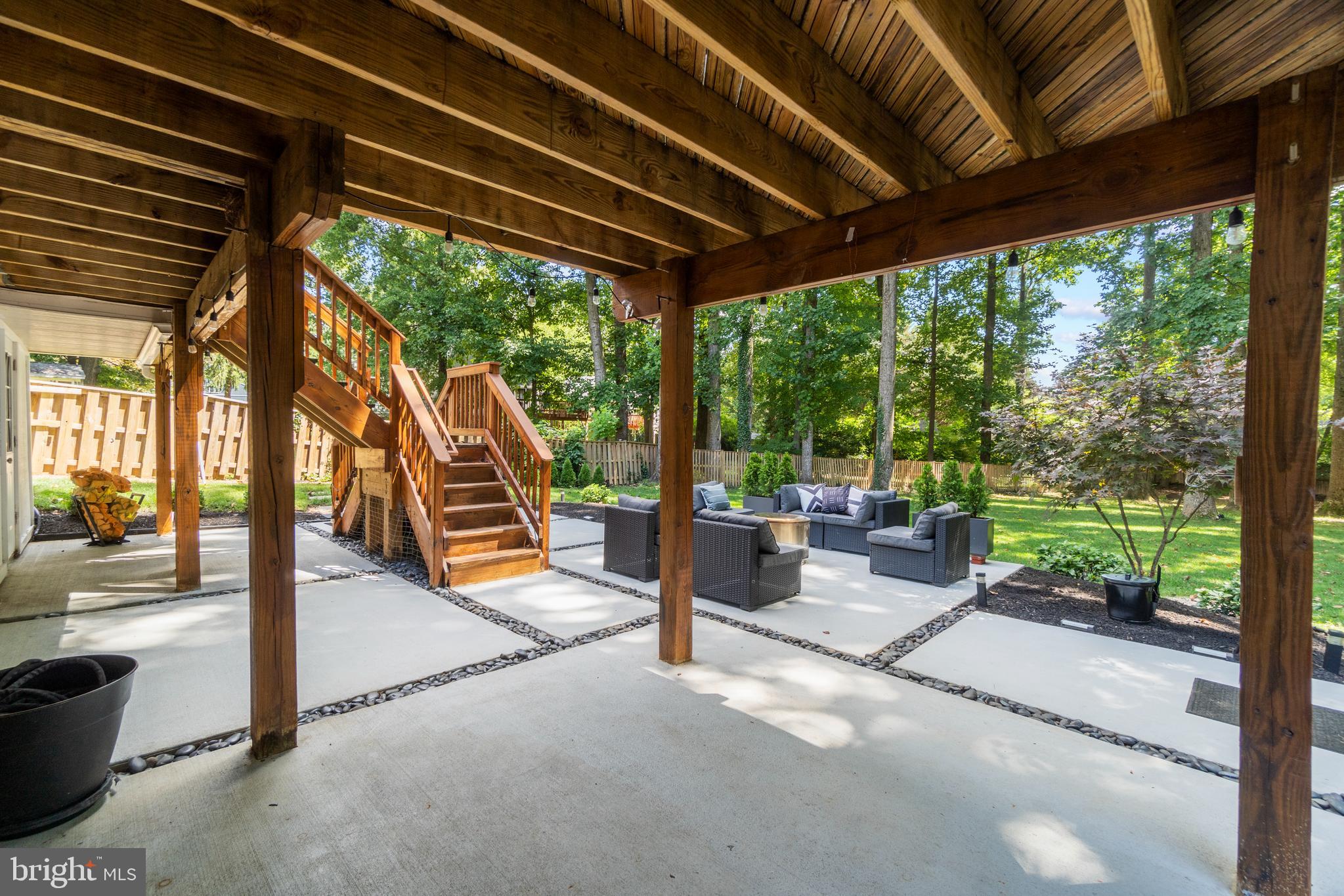 9307 Raintree Road Burke, VA 22015 - Photo 32 of 37 Gallery Image 32