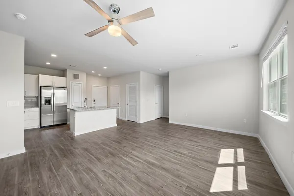 $1,049 | 1575 League Line Road, Unit A1 1307, Conroe, TX 77304