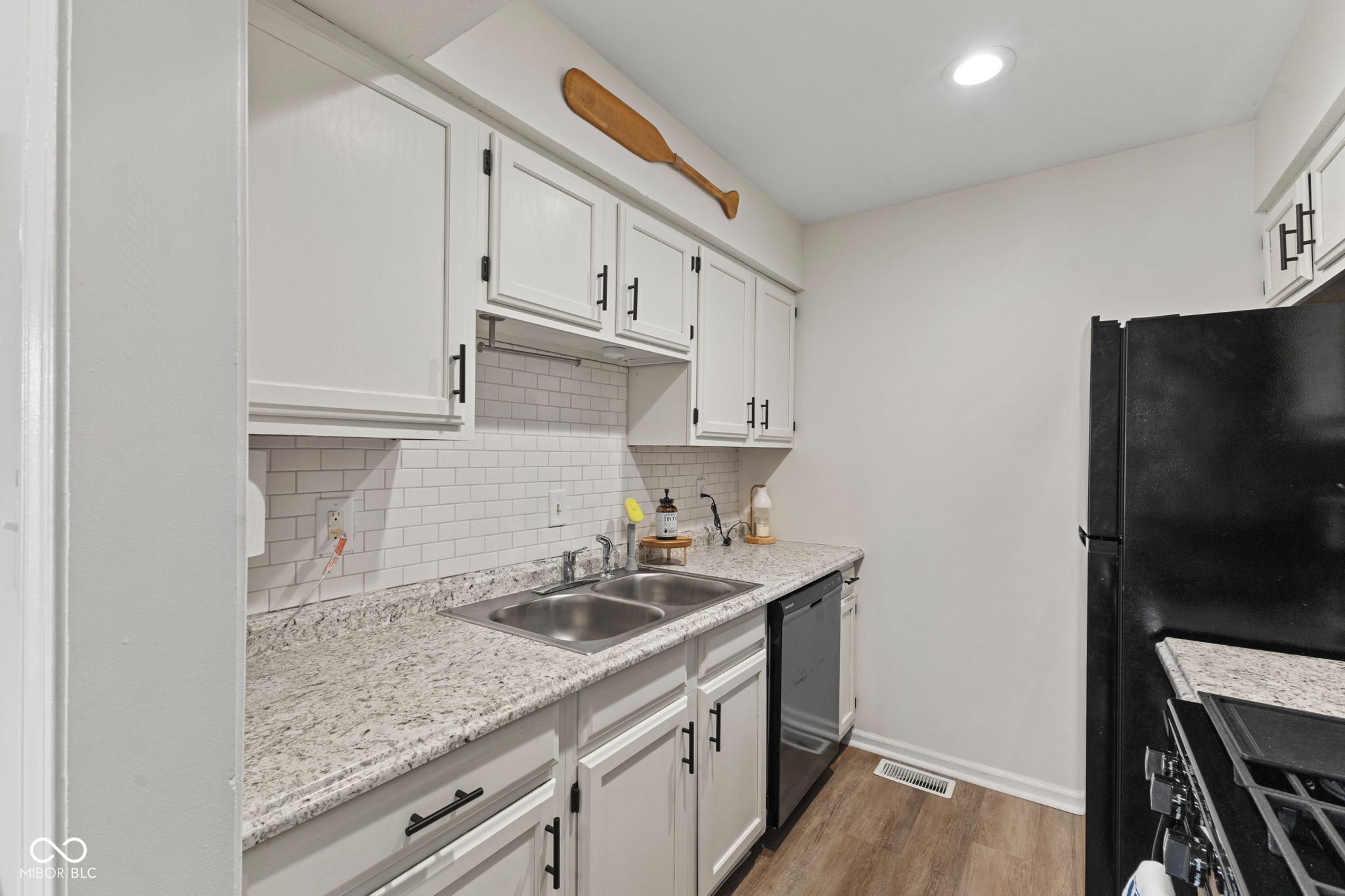 9590 South Lake Ridge Drive Bloomington, IN 47401 - Photo 12 of 31