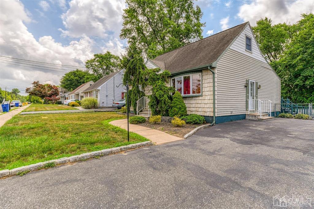 113 Milltown Road East Brunswick, NJ 08816 - Photo 2 of 29 Gallery Image 2