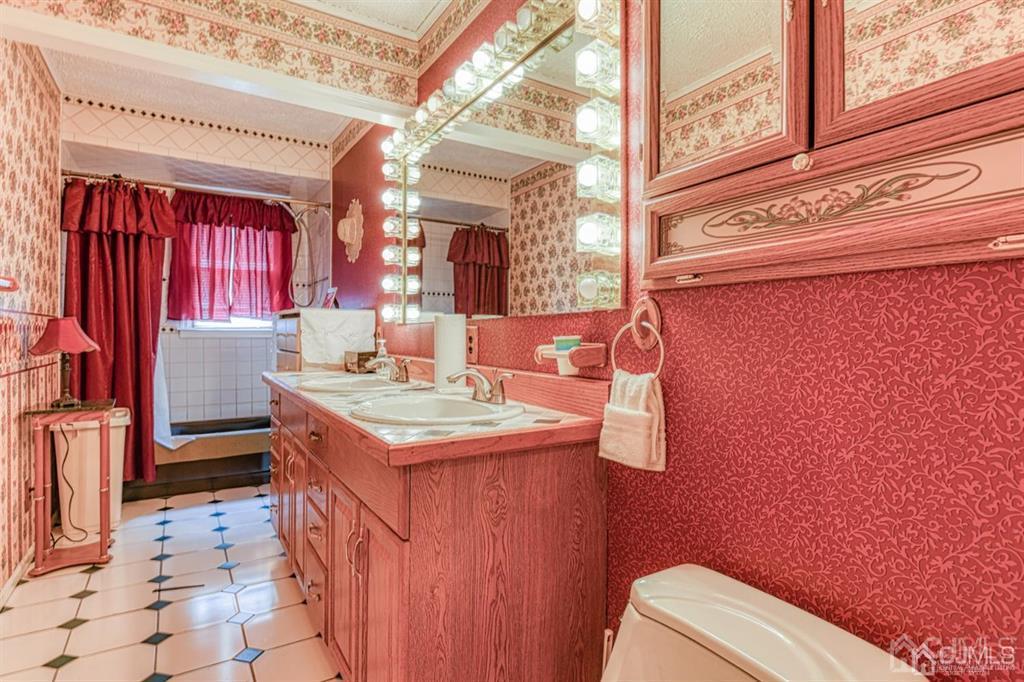 113 Milltown Road East Brunswick, NJ 08816 - Photo 23 of 29 Gallery Image 23