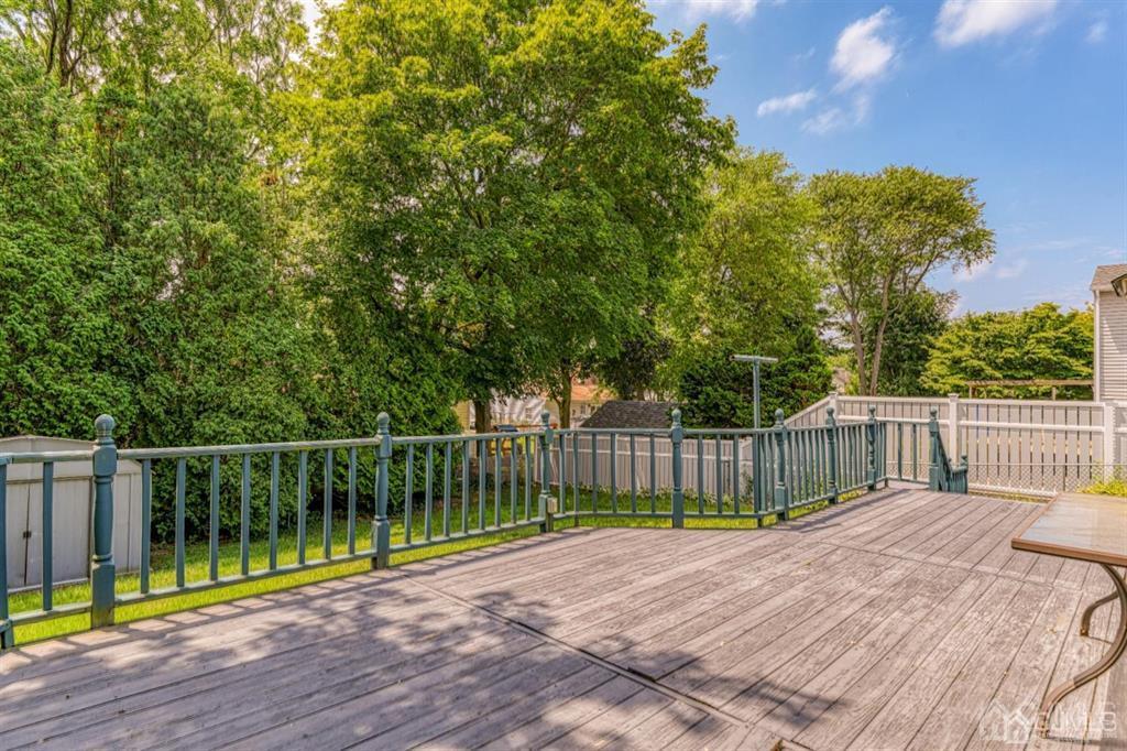 113 Milltown Road East Brunswick, NJ 08816 - Photo 6 of 29 Gallery Image 6