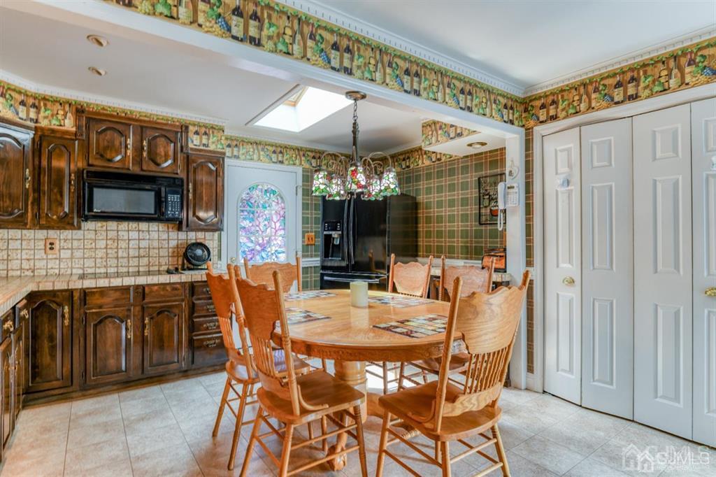 113 Milltown Road East Brunswick, NJ 08816 - Photo 10 of 29 Gallery Image 10