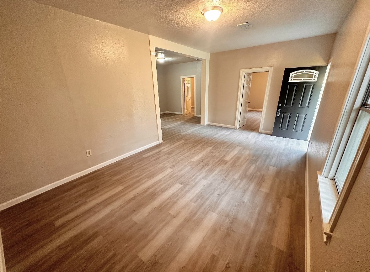 330 Gordy Road Bacliff, TX 77518 - Photo 2 of 12