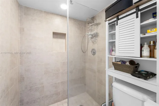 $499,000 | 1450 Brickell Bay Drive, Unit 812, Miami, FL 33131