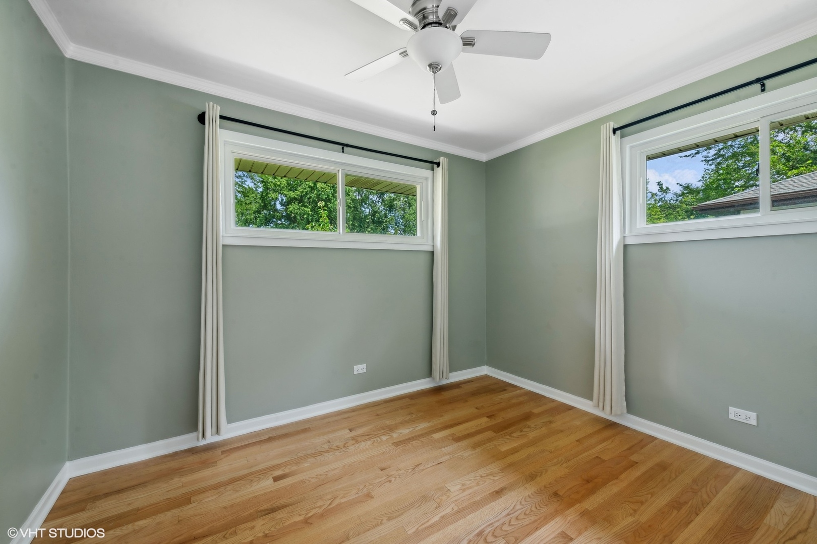 73 Golfview Road Lake Zurich, IL 60047 - Photo 21 of 34 a view of empty room with window and ceiling fan