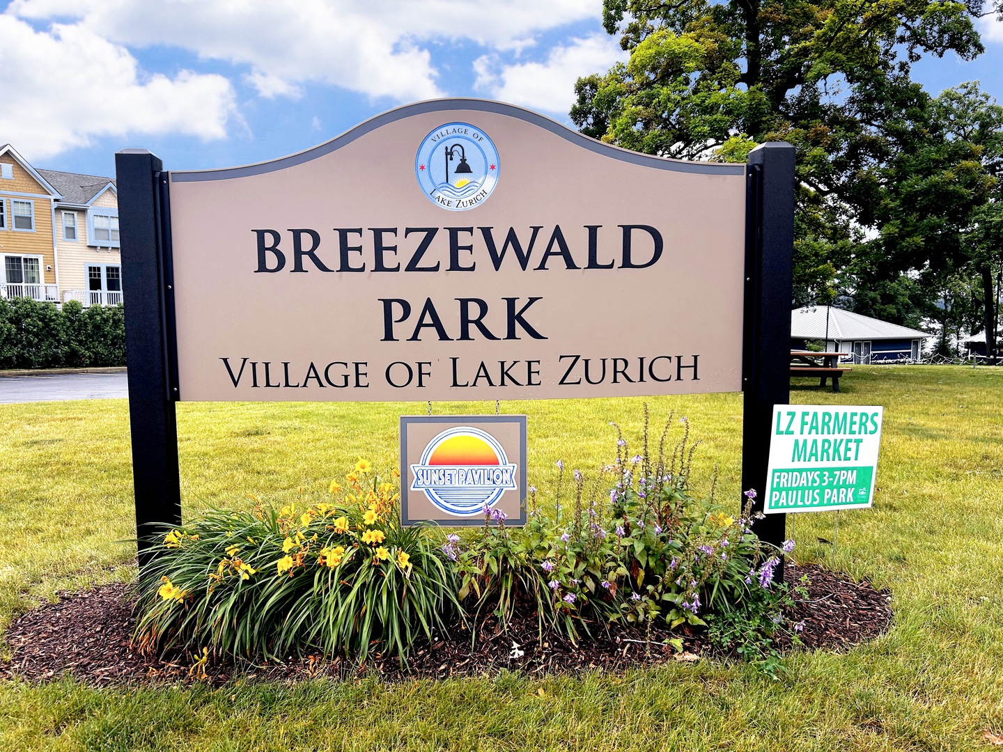 73 Golfview Road Lake Zurich, IL 60047 - Photo 28 of 34 a view of sign board
