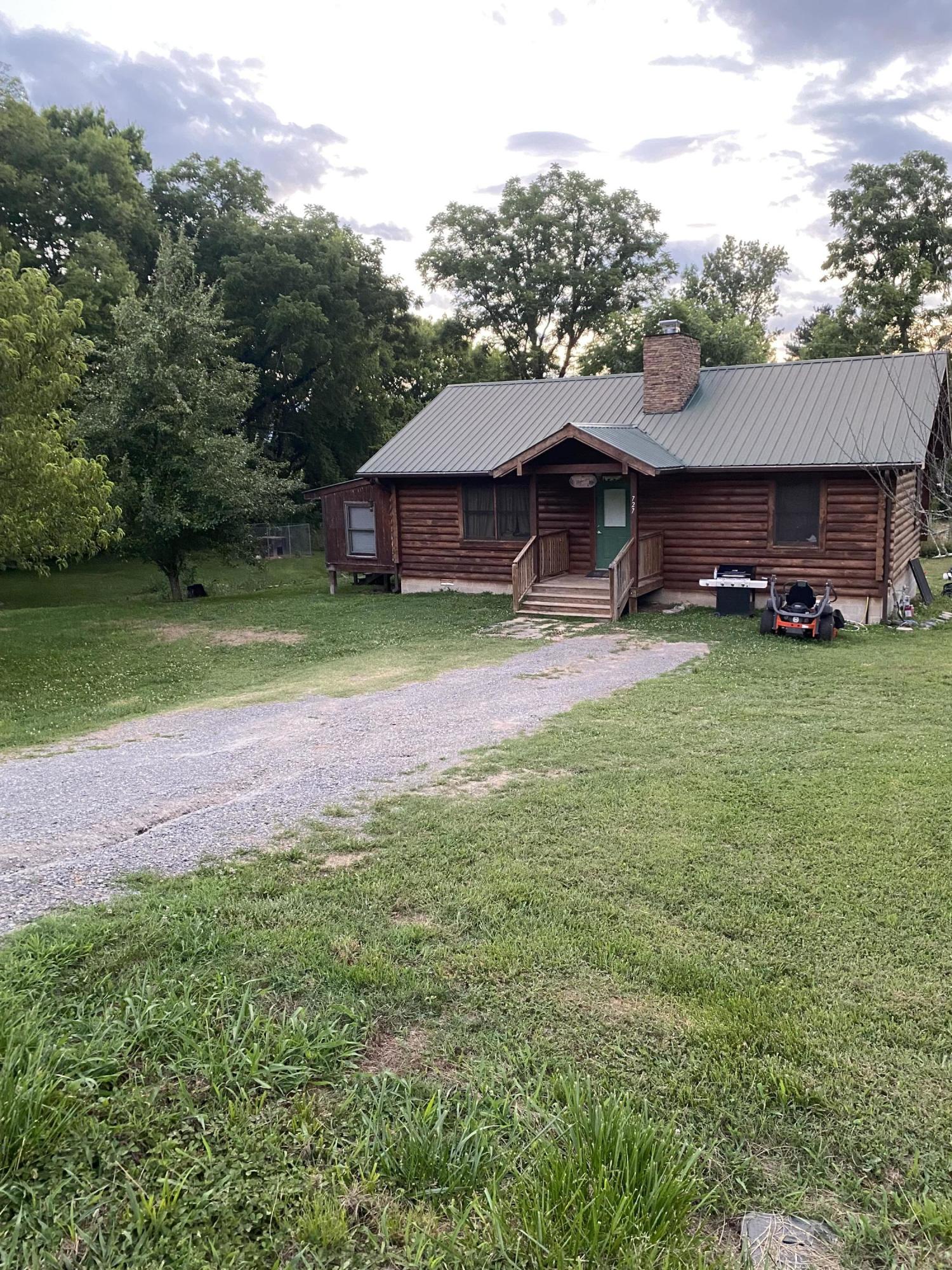 727 Dempsey Road Whitwell, TN 37397 - Photo 9 of 10 Front view