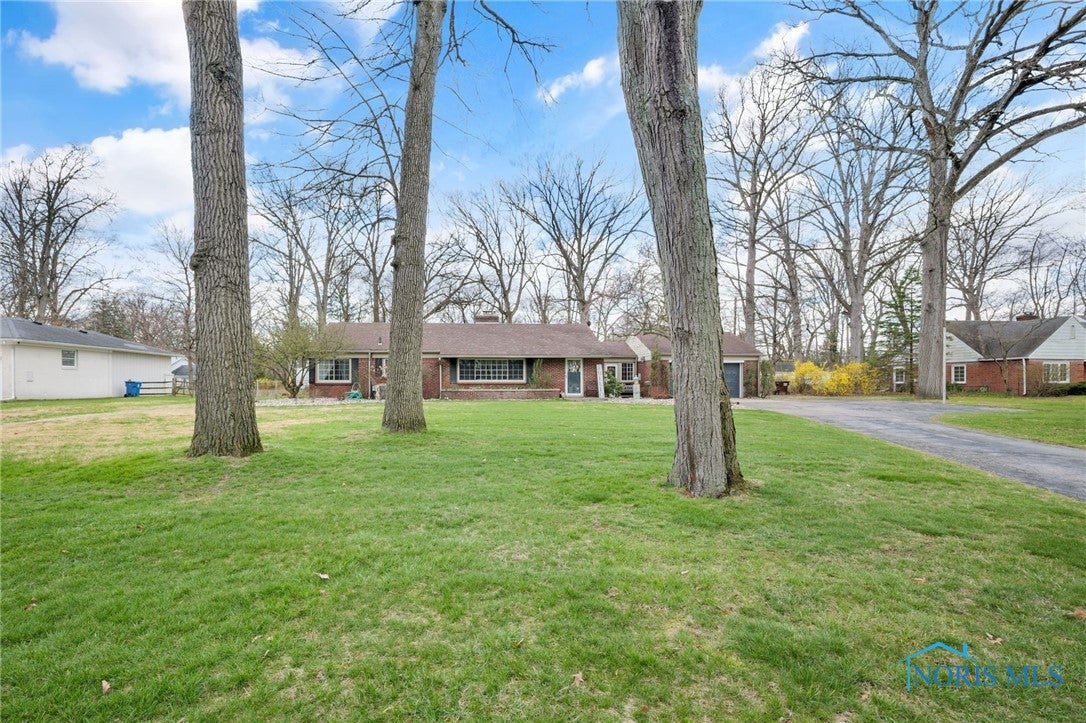 4425 Merriweather Road Toledo, OH 43623 - Photo 2 of 46 Gallery Image 2