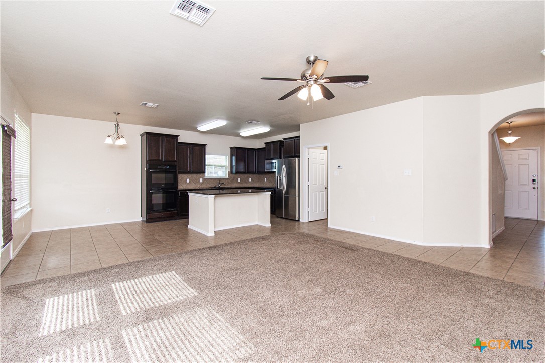 6509 Creek Land Road Killeen, TX 76549 - Photo 3 of 32