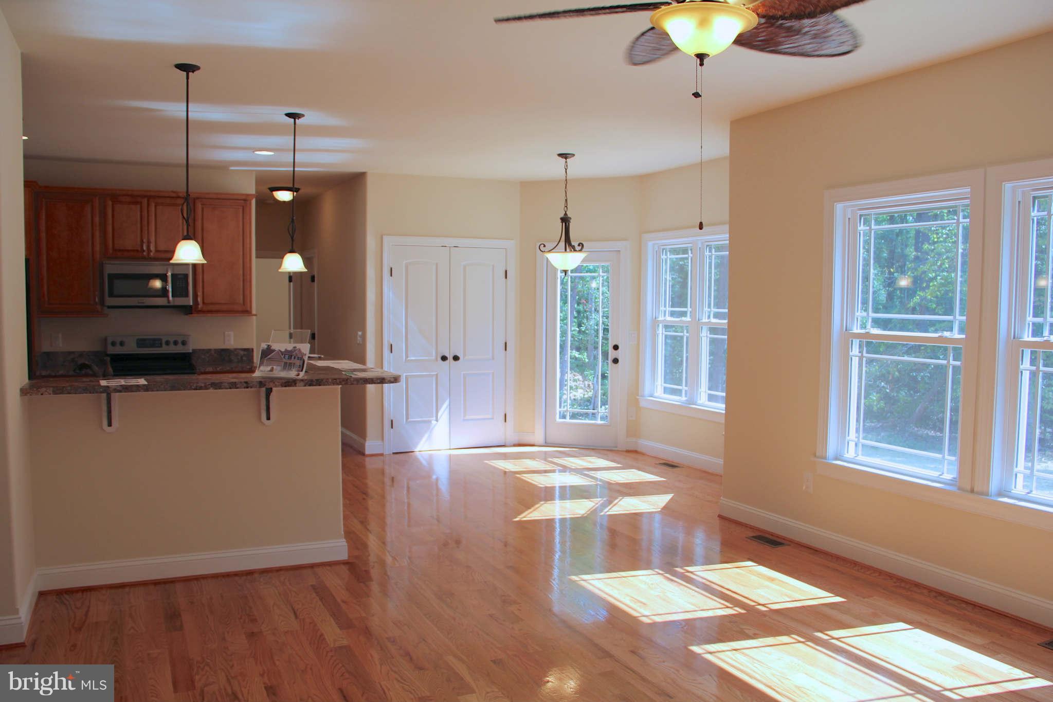 45450 Ruefly Way California, MD 20619 - Photo 5 of 30 Kitchen