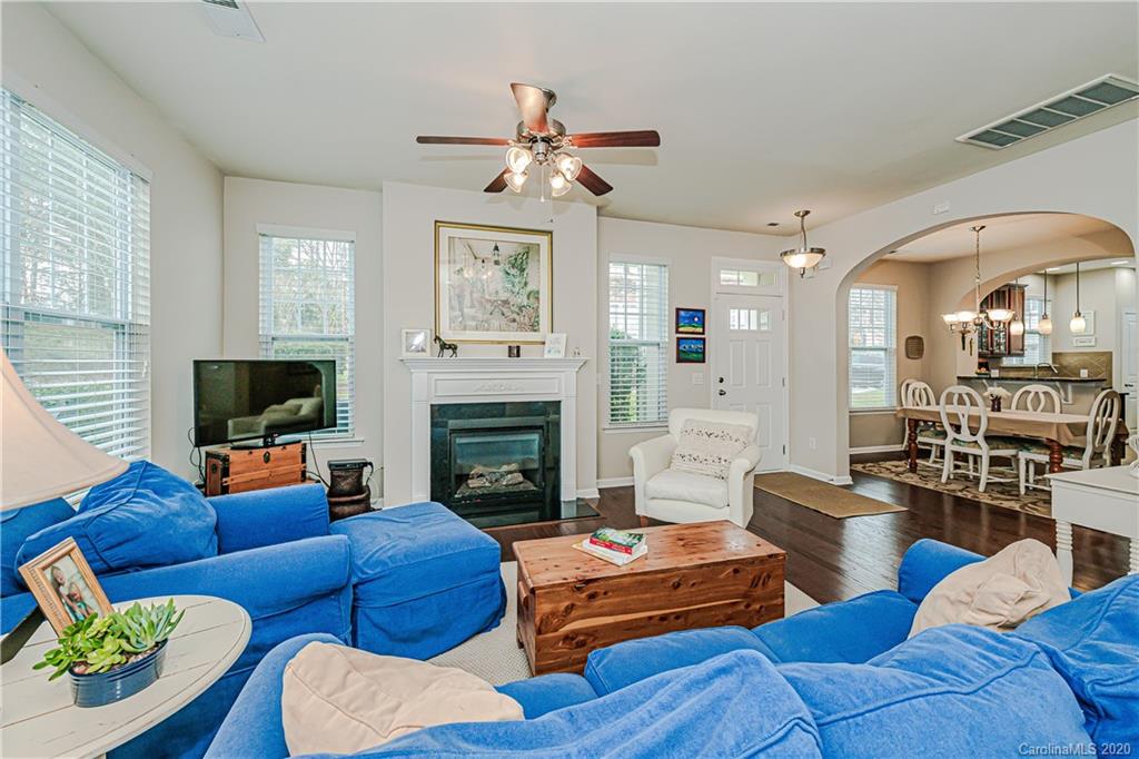 858 Petersburg Drive Fort Mill, SC 29708 - Photo 4 of 34
