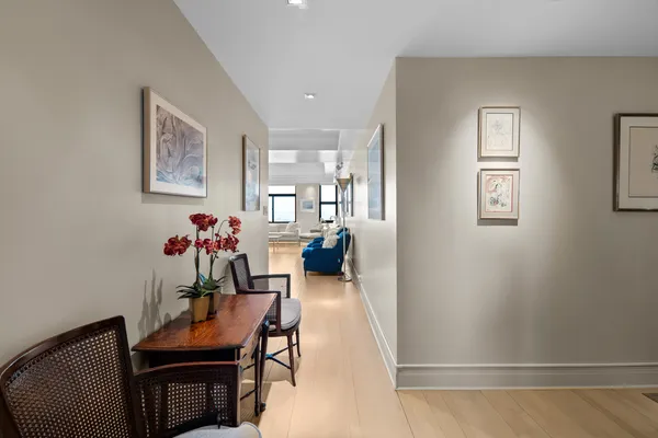 $649,000 | 2100 North Lincoln Park West, Unit 8DN, Chicago, IL 60614