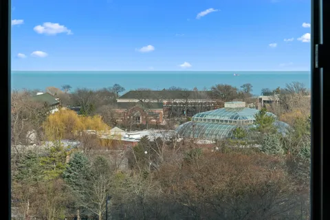 $649,000 | 2100 North Lincoln Park West, Unit 8DN, Chicago, IL 60614