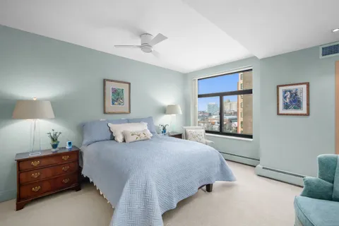 $649,000 | 2100 North Lincoln Park West, Unit 8DN, Chicago, IL 60614